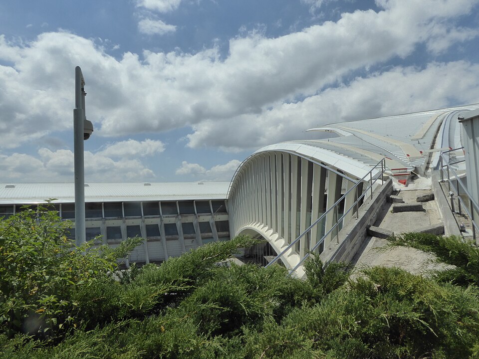 BIO Airport guide