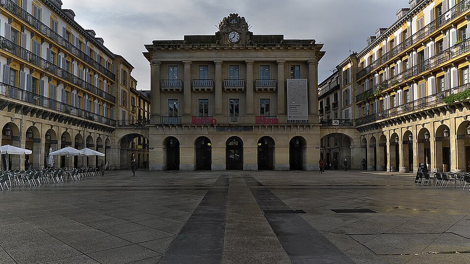Taxi from San Sebastián to Bilbao Airport
